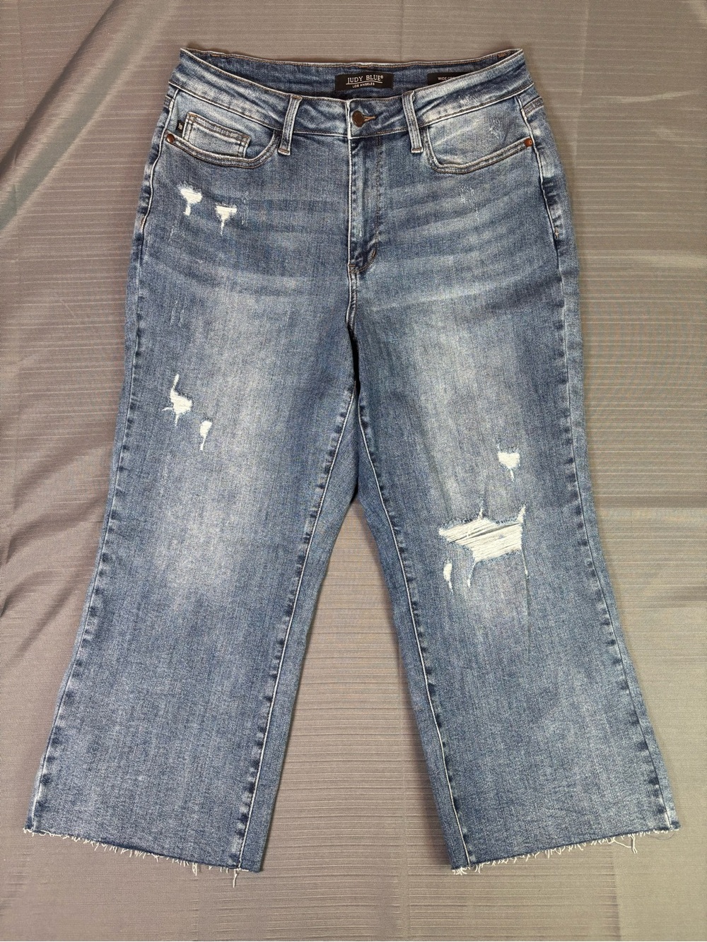 Judy Blue Wide Crop Jeans Women’s 14W Distressed Raw Hem Stretch Denim Plus Size